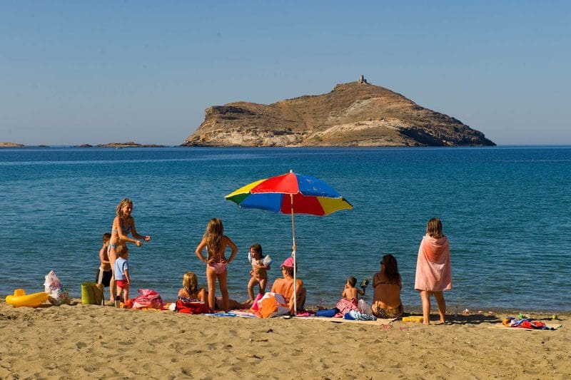aegean-roxari-fam-strand
