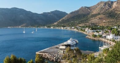 Tilos – Griechenlands grüne Vorreiterinsel und ein Highlight fürs Inselhüpfen